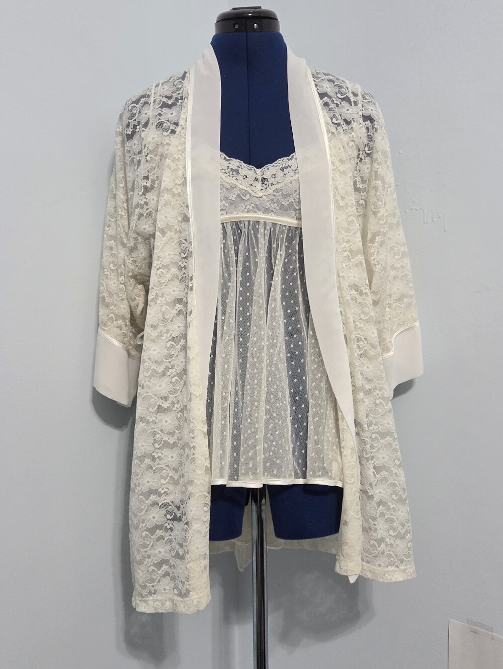 Y2K Cream Lace Cami Peignoir Set Size S